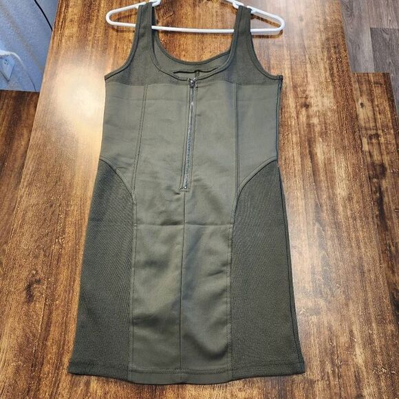 Forever 21 green mini dress - Picture 2 of 6